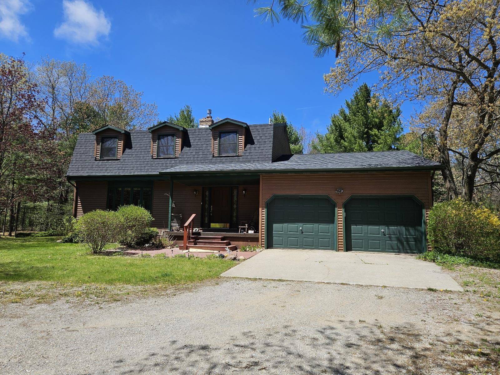 3767 N US-23, Au Sable Twp, MI 48750