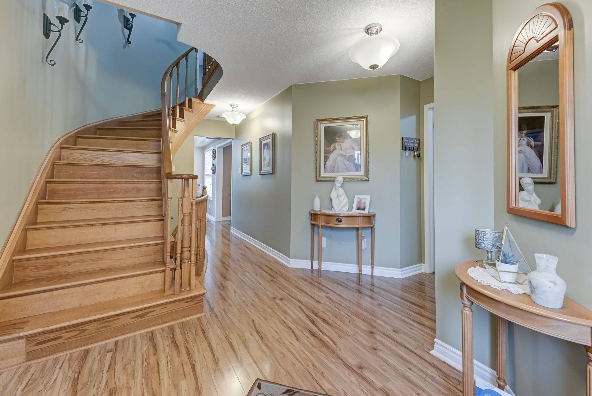 55 ETHERINGTON CRES, Barrie, ON L4N 6Z4