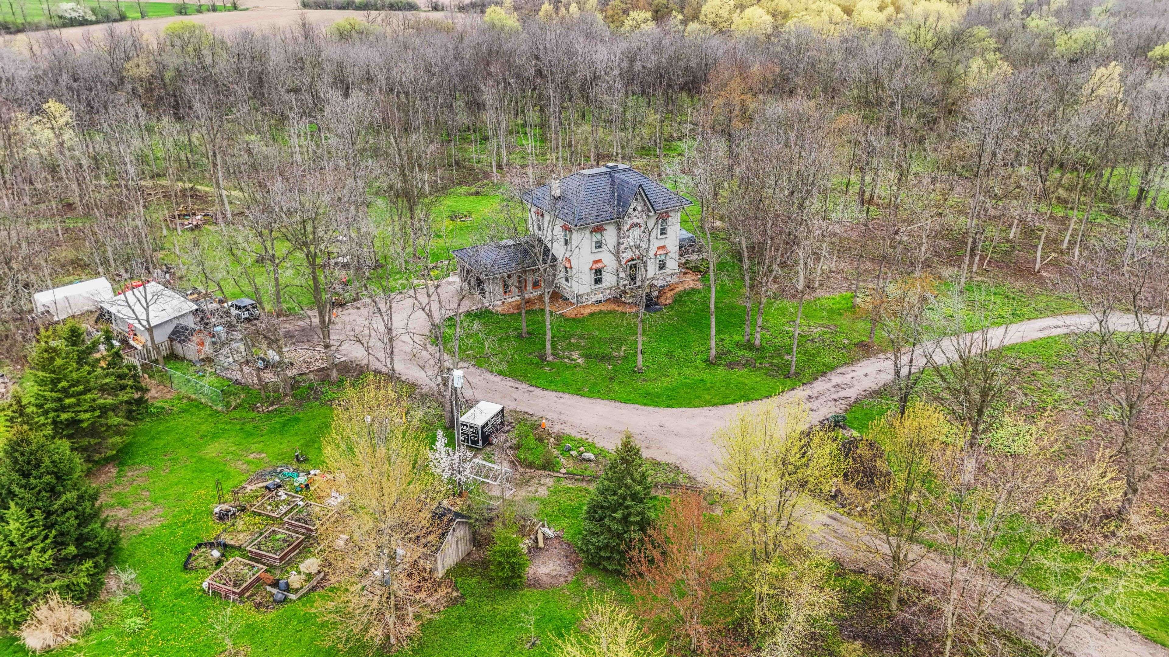 12096 Gale RD, North Middlesex, ON N0M 1A0