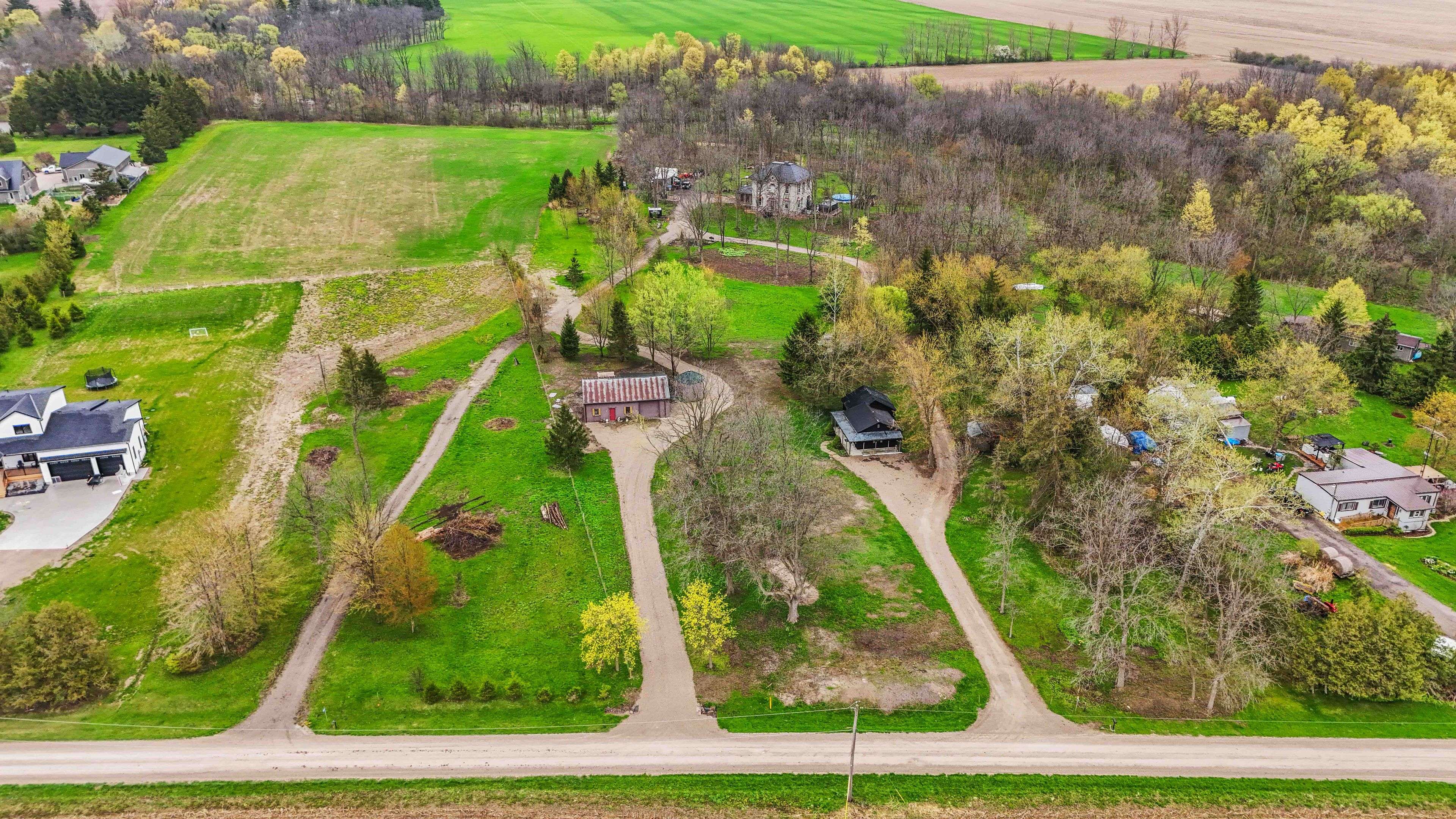 12096 Gale RD, North Middlesex, ON N0M 1A0