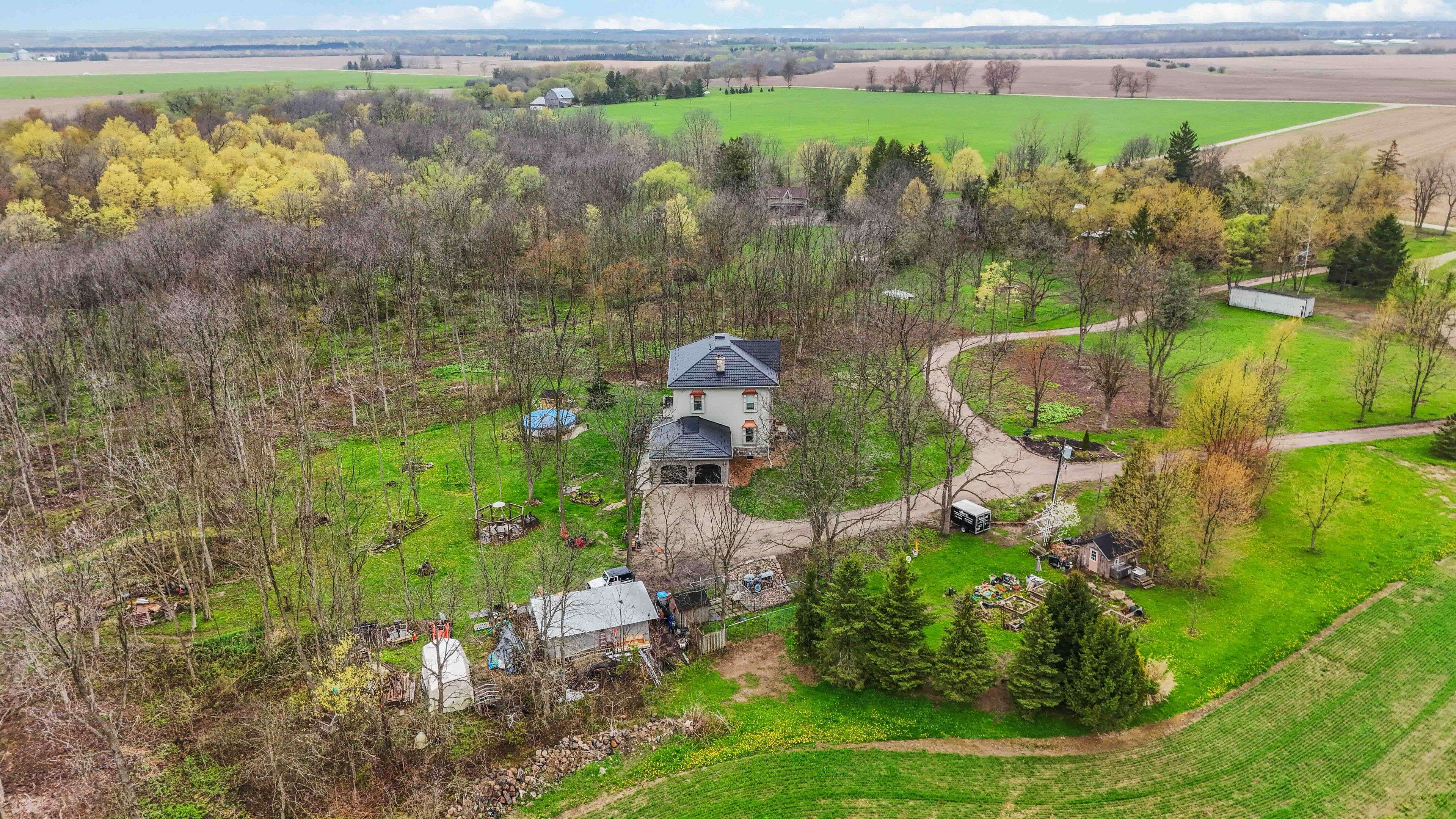 12096 Gale RD, North Middlesex, ON N0M 1A0