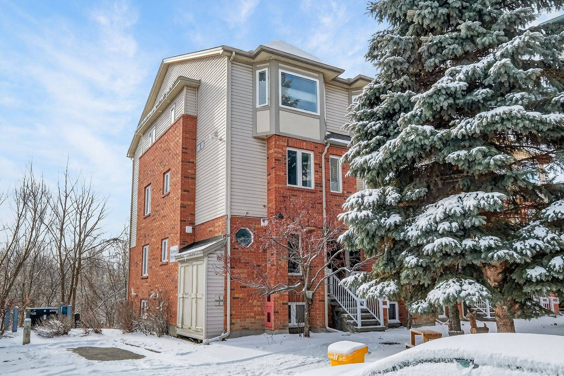 117 Tall Pines Private, South Of Baseline To Knoxdale, ON K2H 1H1