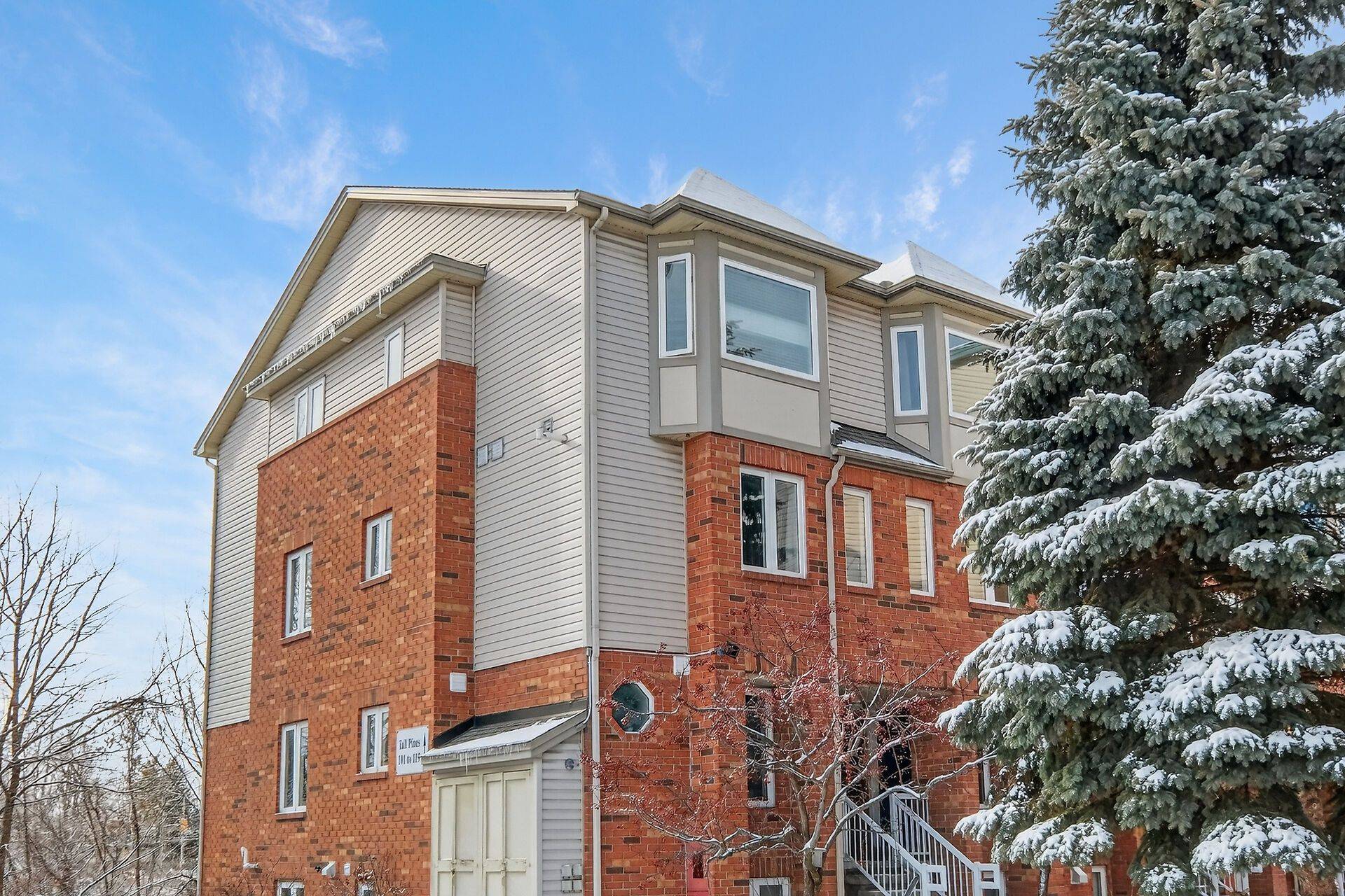 117 Tall Pines Private, South Of Baseline To Knoxdale, ON K2H 1H1