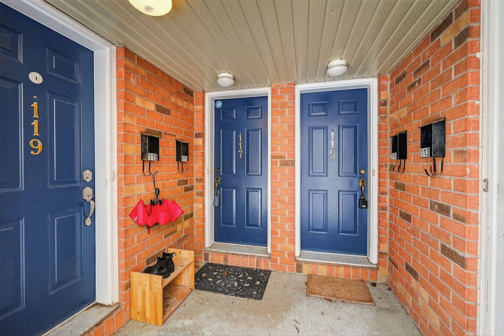 117 Tall Pines Private, South Of Baseline To Knoxdale, ON K2H 1H1