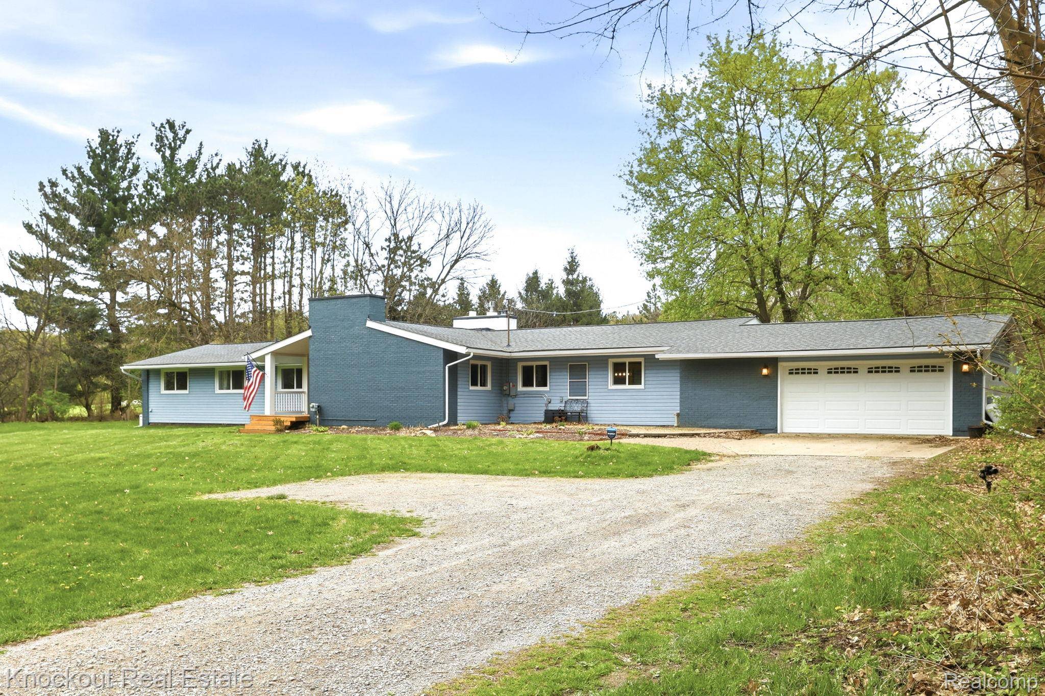 12452 Canada RD, Birch Run Township, MI 48415