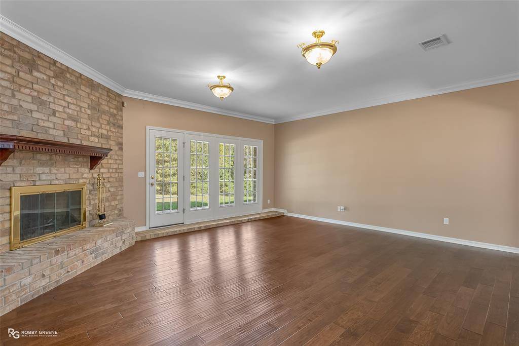 8350 Jefferson Paige Road, Shreveport, LA 71119