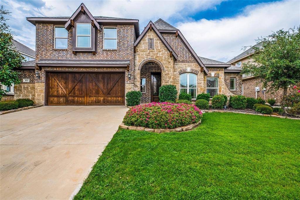 832 Monticello Drive, Burleson, TX 76028