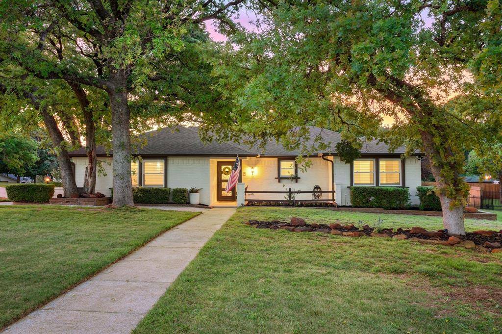 728 Cimarron Trail, Southlake, TX 76092