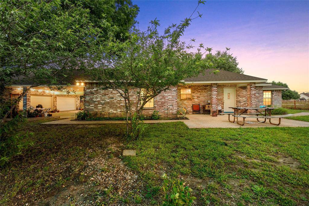 1692 W Tate Street, Robinson, TX 76706