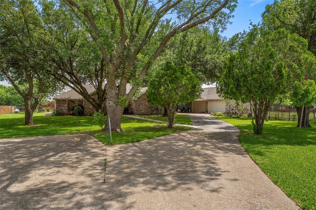 1692 W Tate Street, Robinson, TX 76706