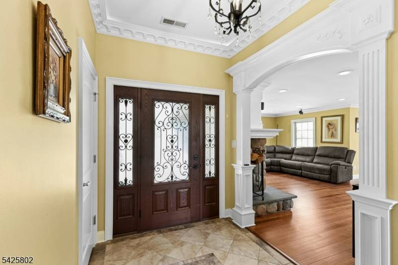 49 Preston Dr, Long Hill Twp., NJ 07933