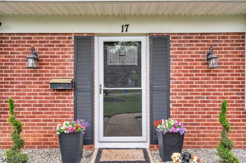 17 Landry Rd, Franklin Twp., NJ 08873