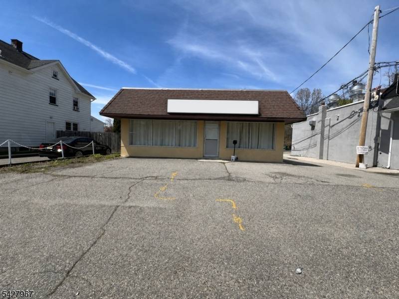 901 Ringwood Ave, Wanaque Boro, NJ 07420
