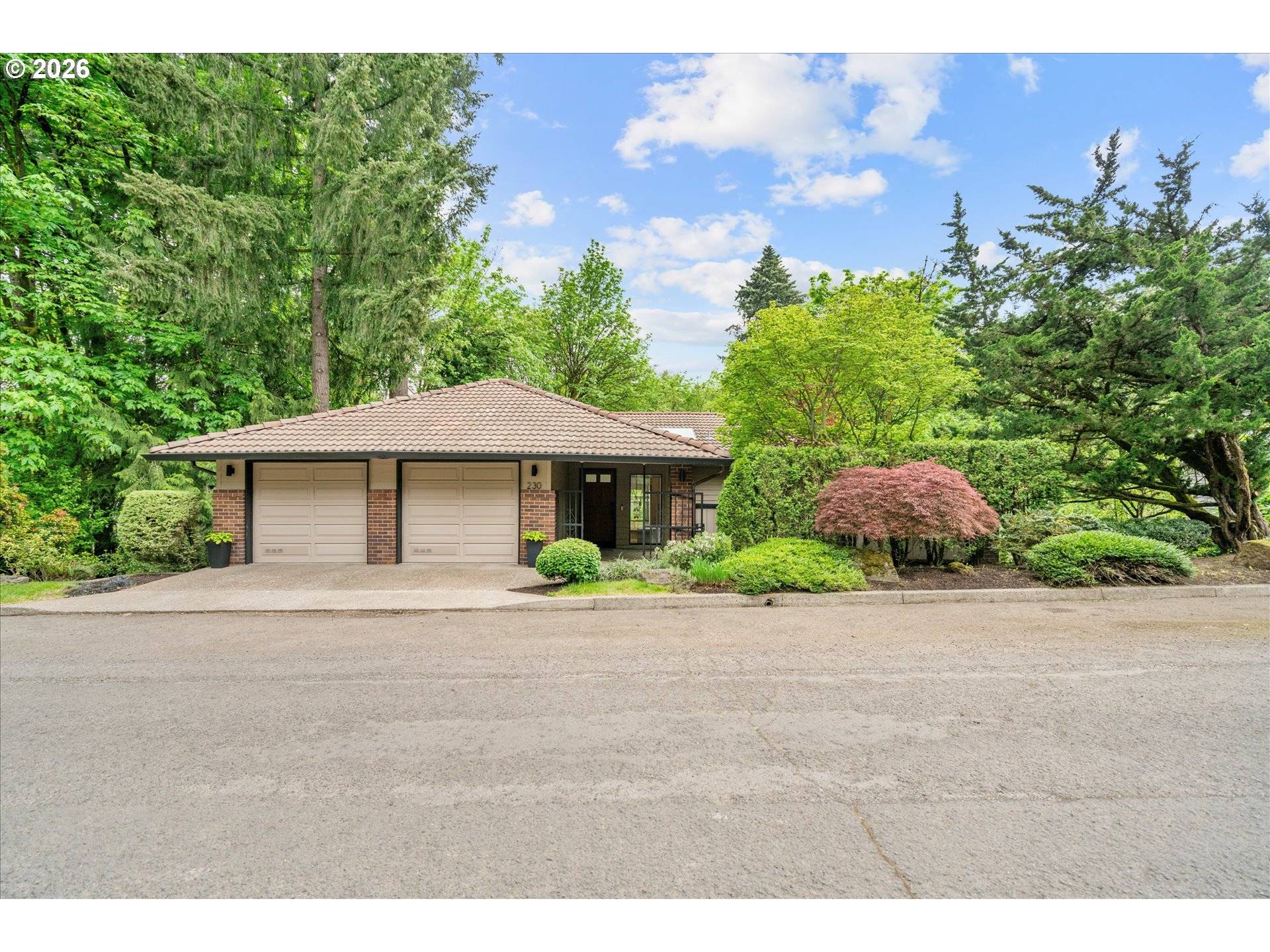 230 S CANBY ST, Portland, OR 97219