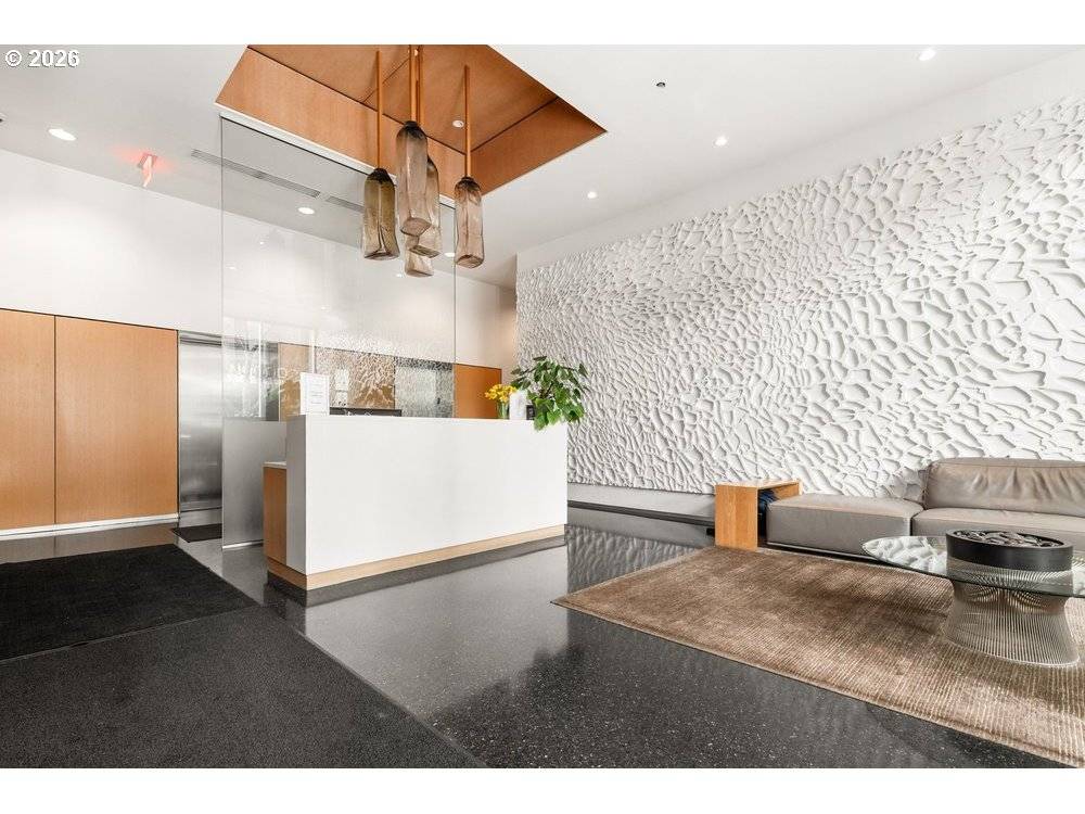937 NW GLISAN ST #935, Portland, OR 97209