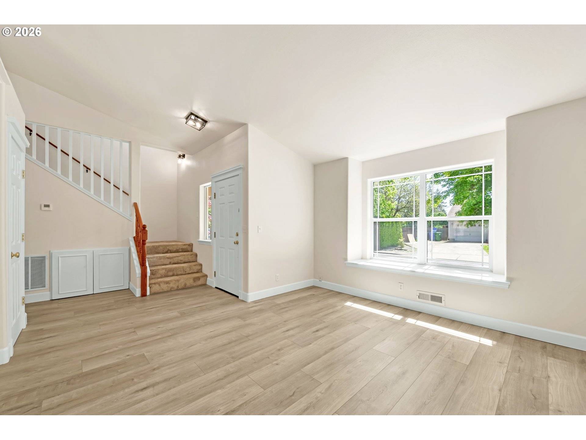 585 DUBLIN AVE, Eugene, OR 97404