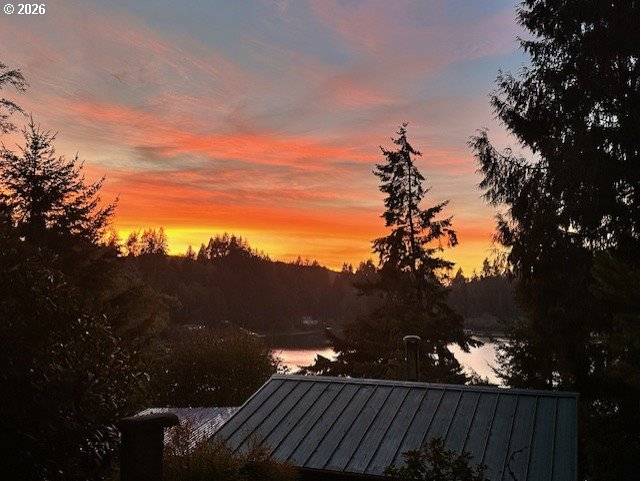 3196 S TENMILE LK, Lakeside, OR 97449