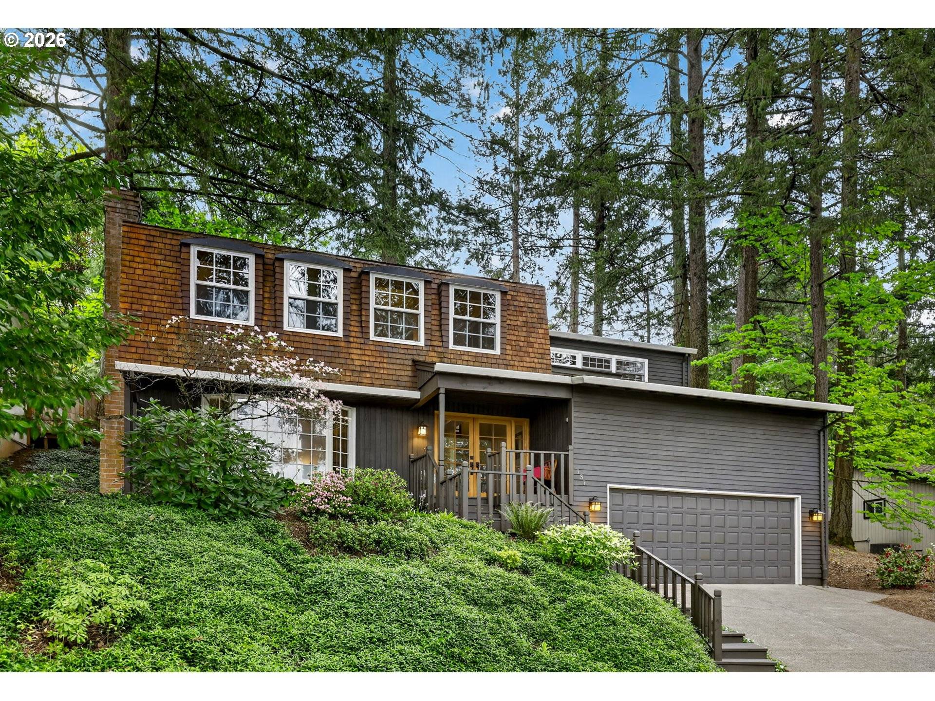 137 DEL PRADO ST, Lake Oswego, OR 97035