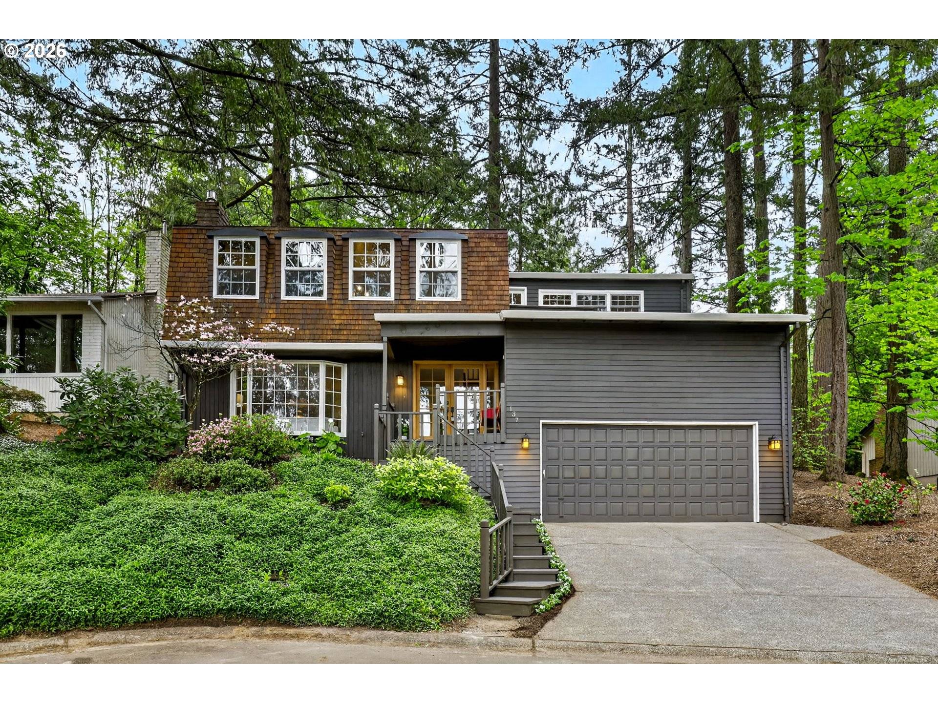 137 DEL PRADO ST, Lake Oswego, OR 97035