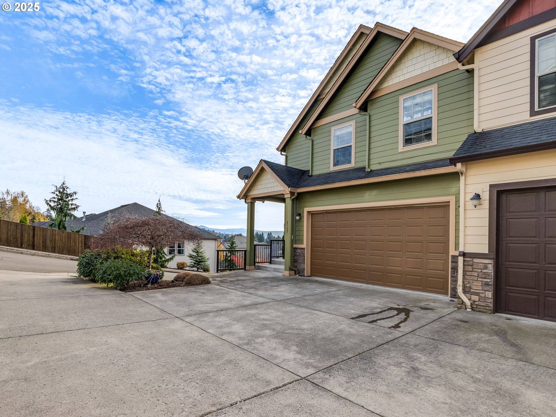 2105 34TH ST, Washougal, WA 98671