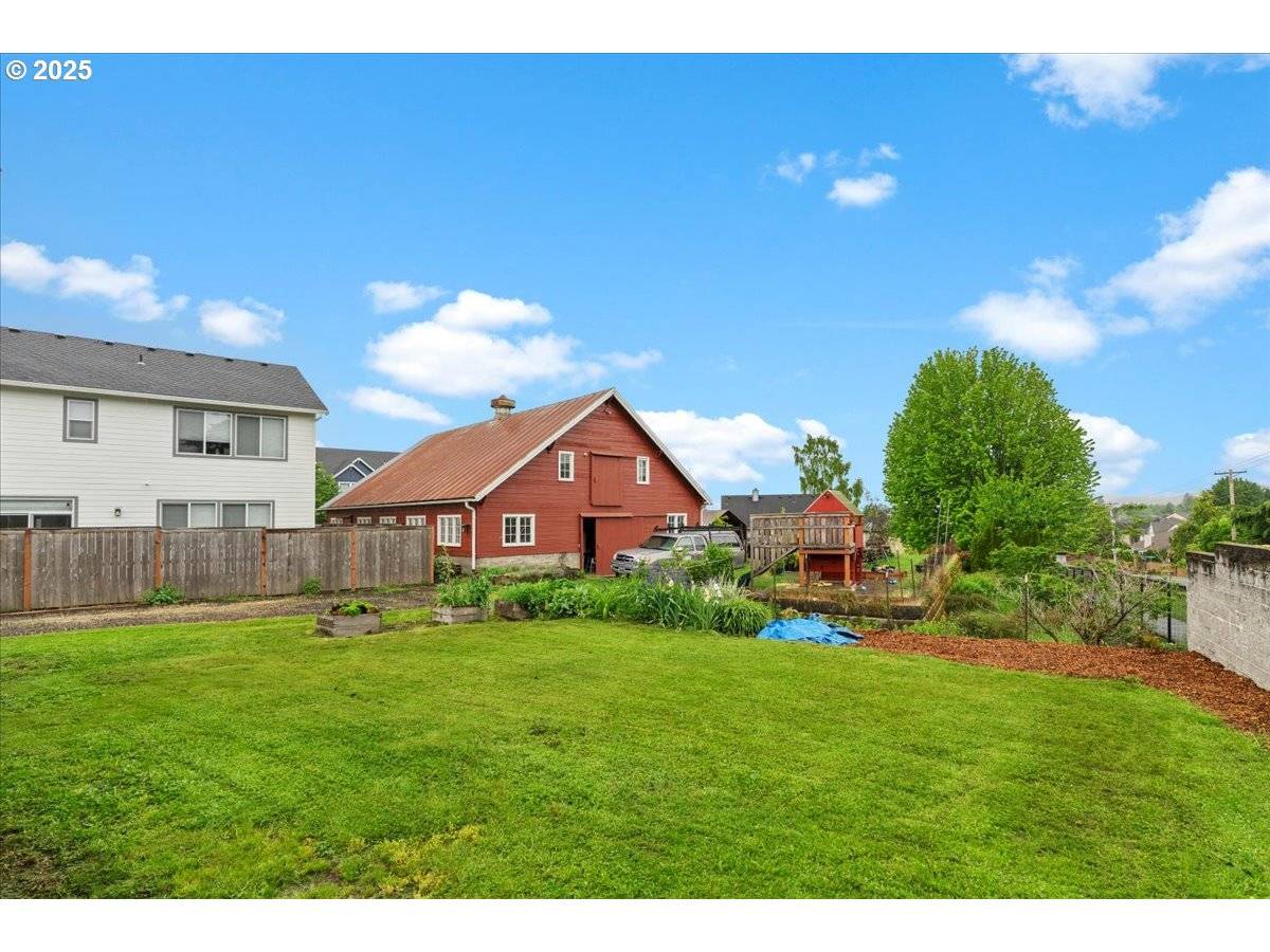 14881 NW HIGHCROFT CT, Portland, OR 97229