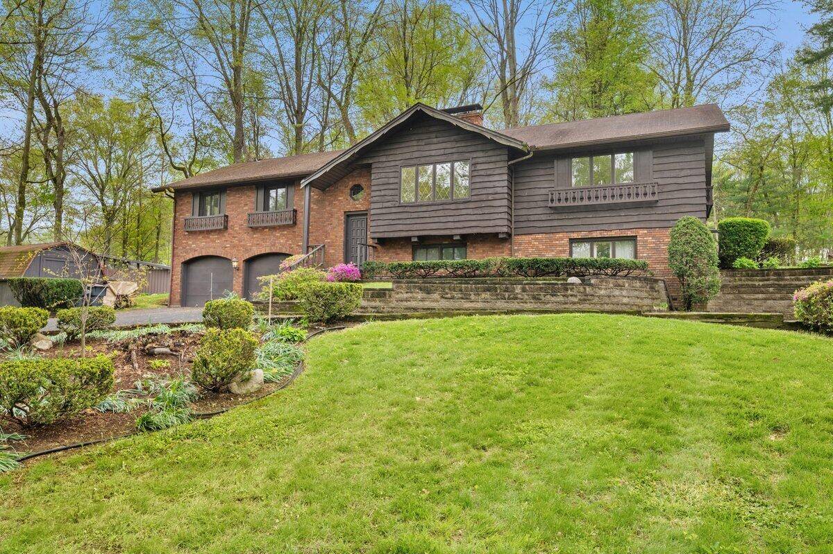 2552 Ridgewood TRL, Oronoko Twp, MI 49103