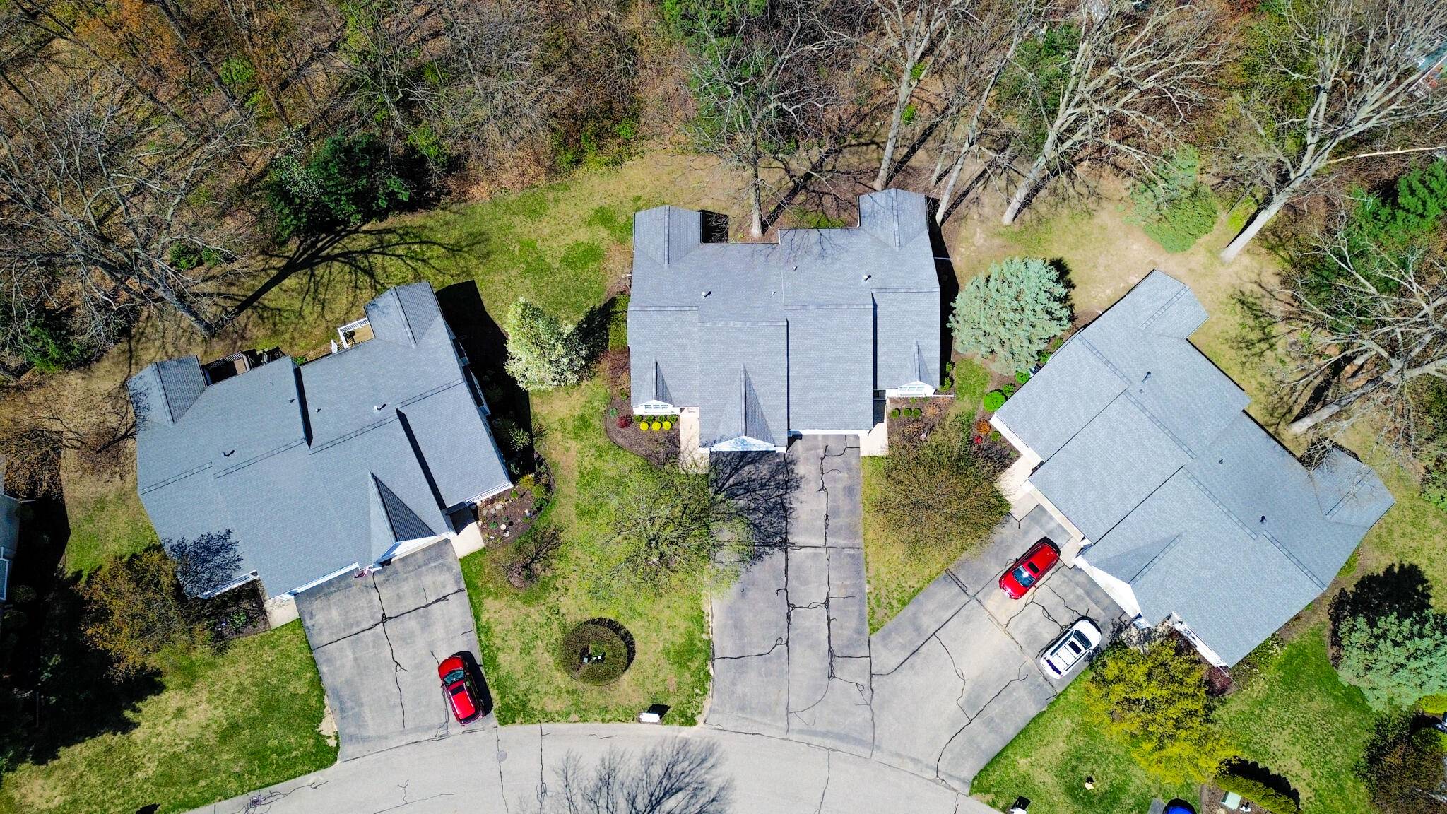 308 Winter Oaks DR W, Hollandchartertownship_ottawa, MI 49424