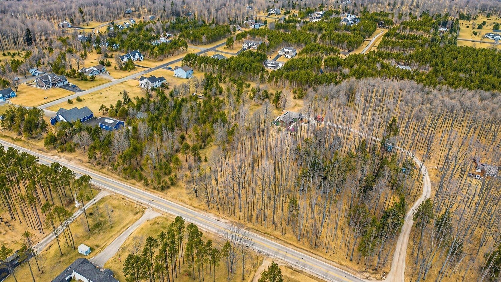 10186 Thiel RD, Longlaketownship_grandtraverse, MI 49685