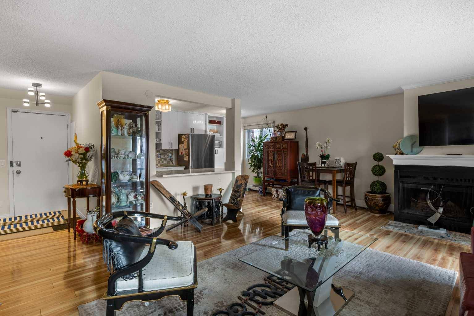 305 25 AVE SW #301, Calgary, AB T2S 0L8