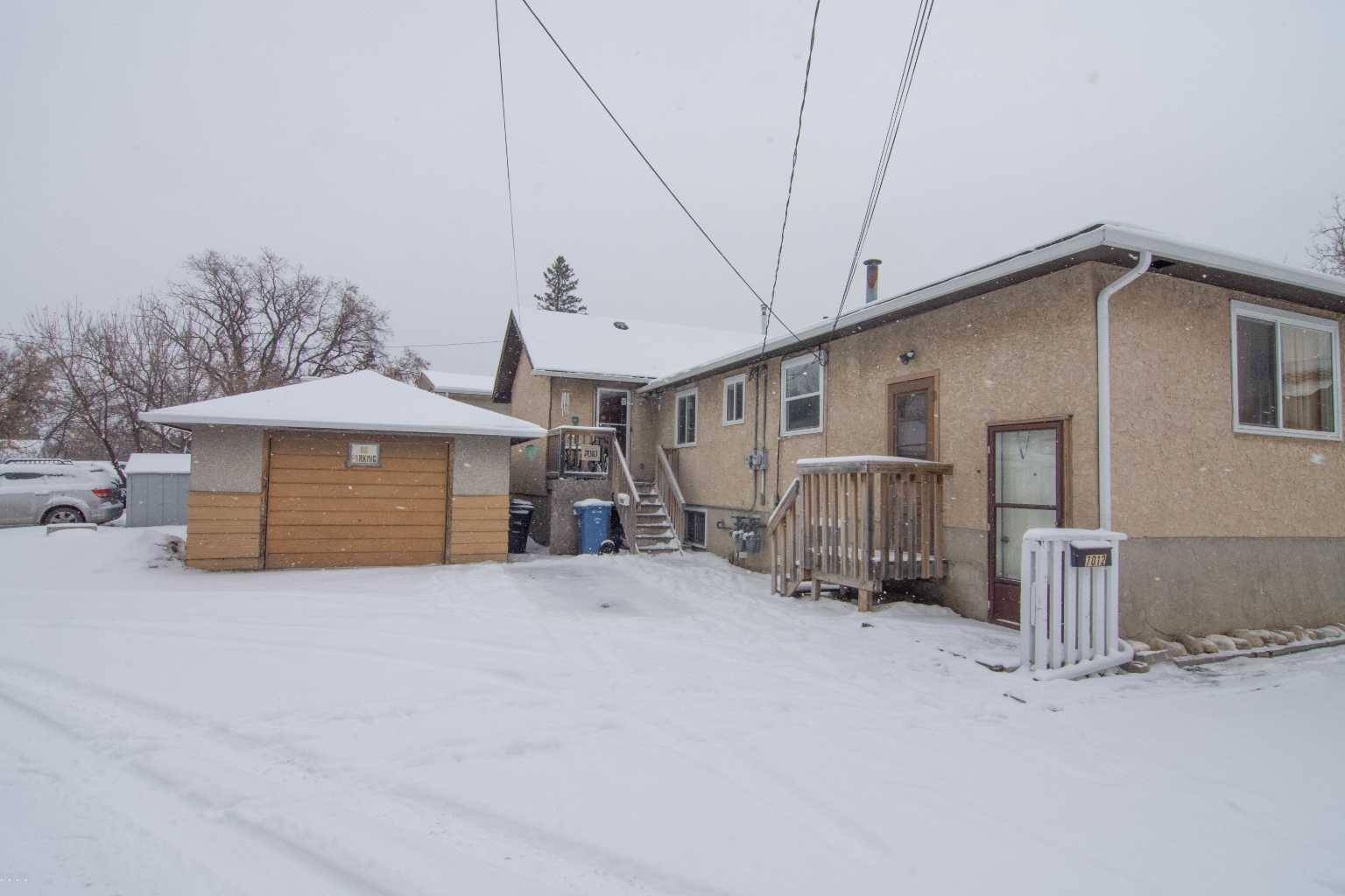 7012 Bowness RD NW, Calgary, AB T3B 0G4