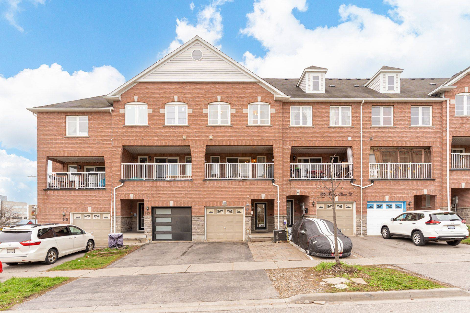144 Bayly ST W, Ajax, ON L1S 0C3