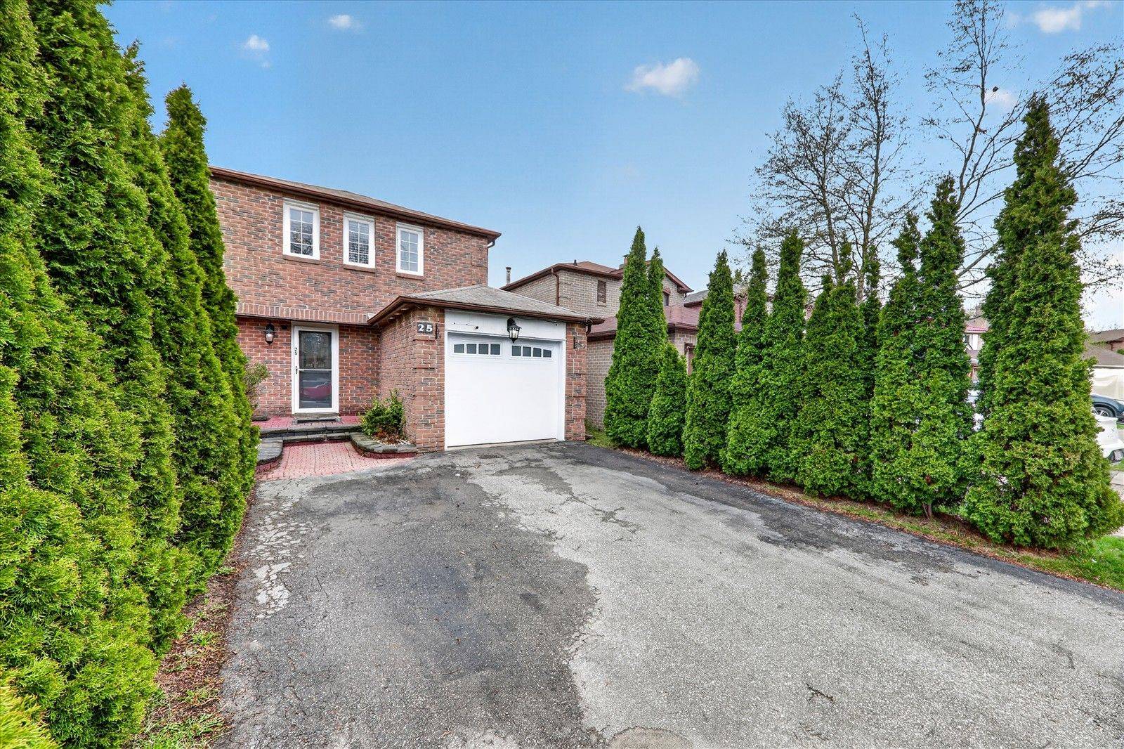 25 Stockbridge CRES, Ajax, ON L1T 2H2
