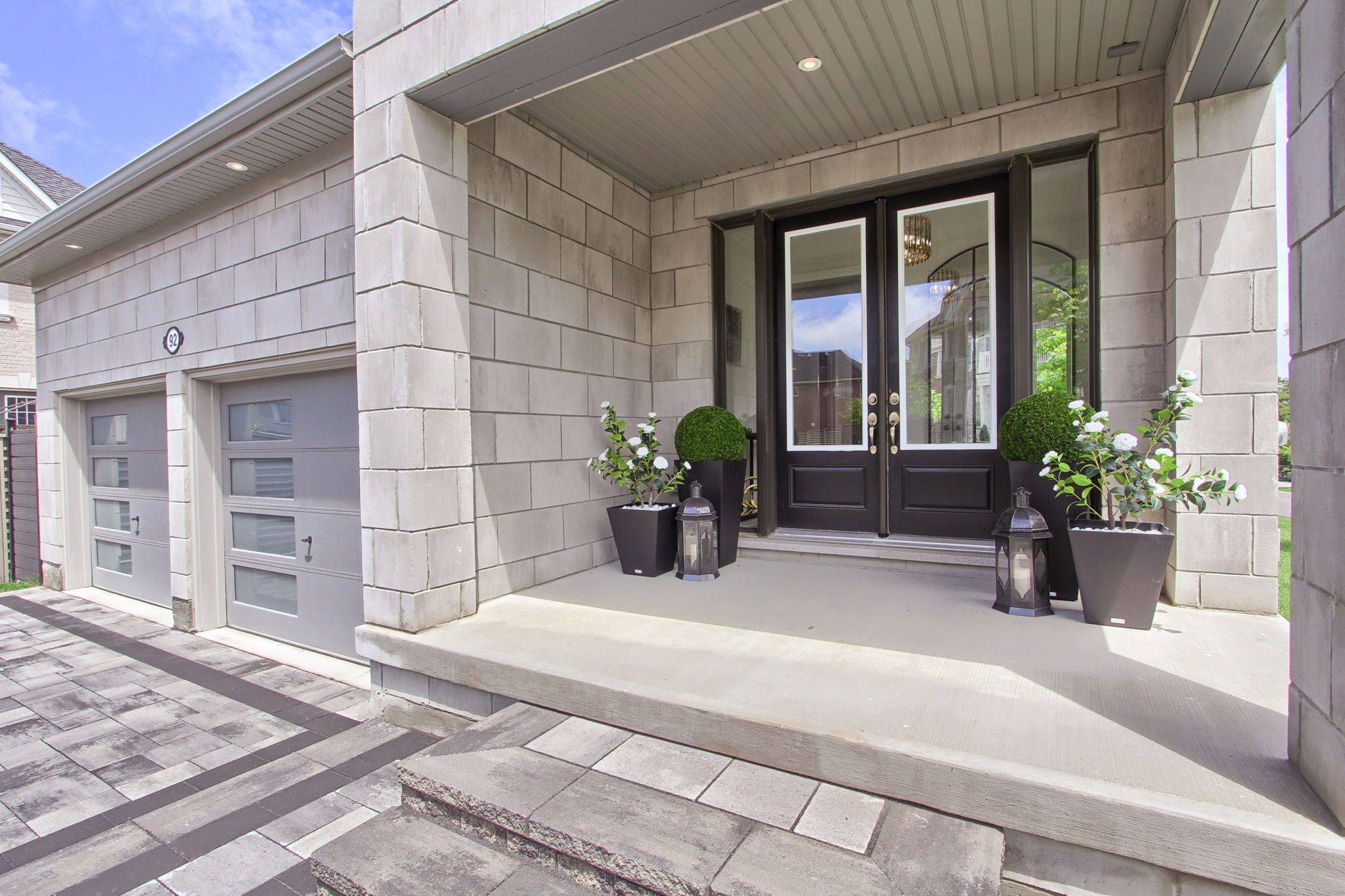 92 Maple Fields CIR, Aurora, ON L4G 0P5