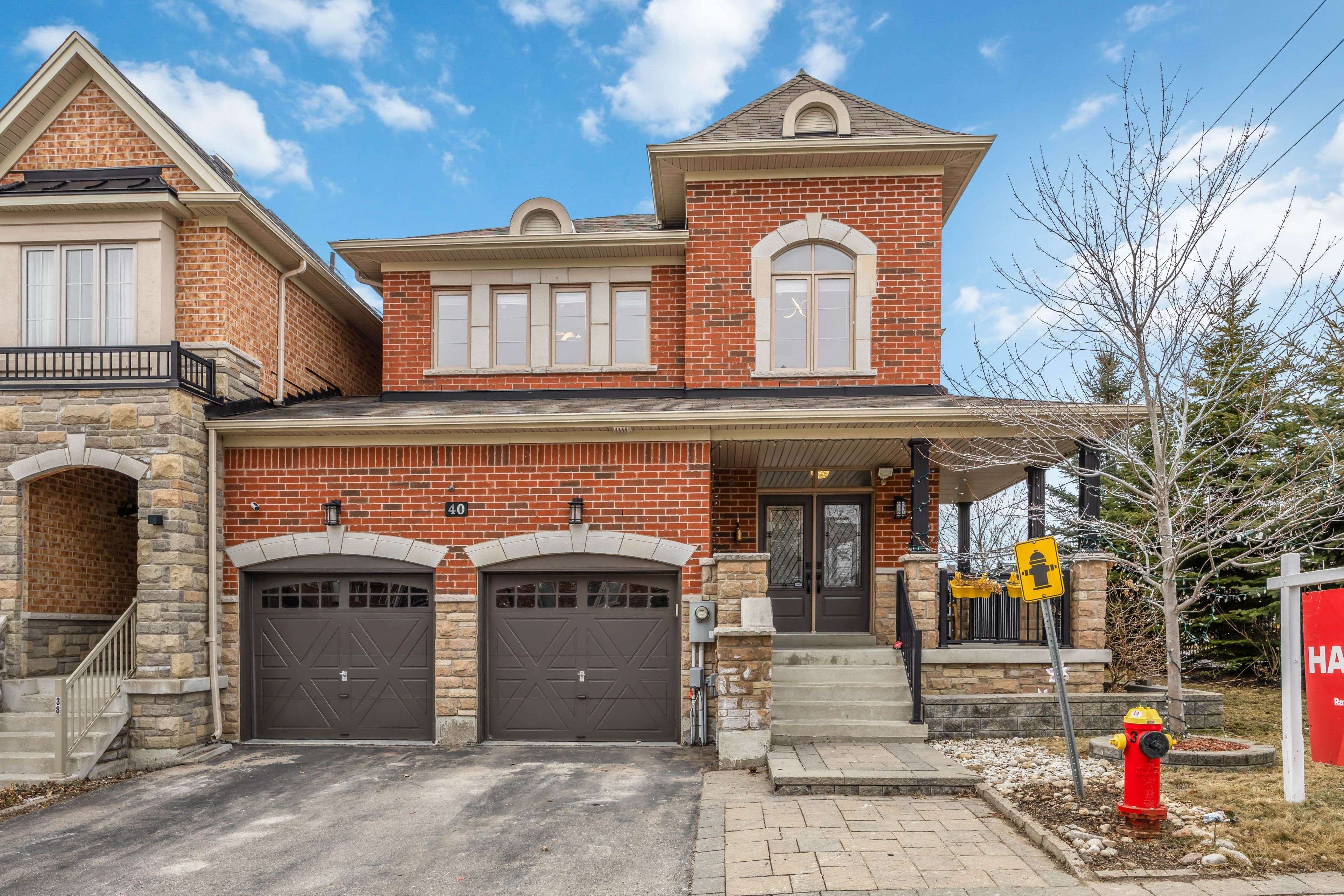 40 Mack Clement LN, Richmond Hill, ON L4S 0G2