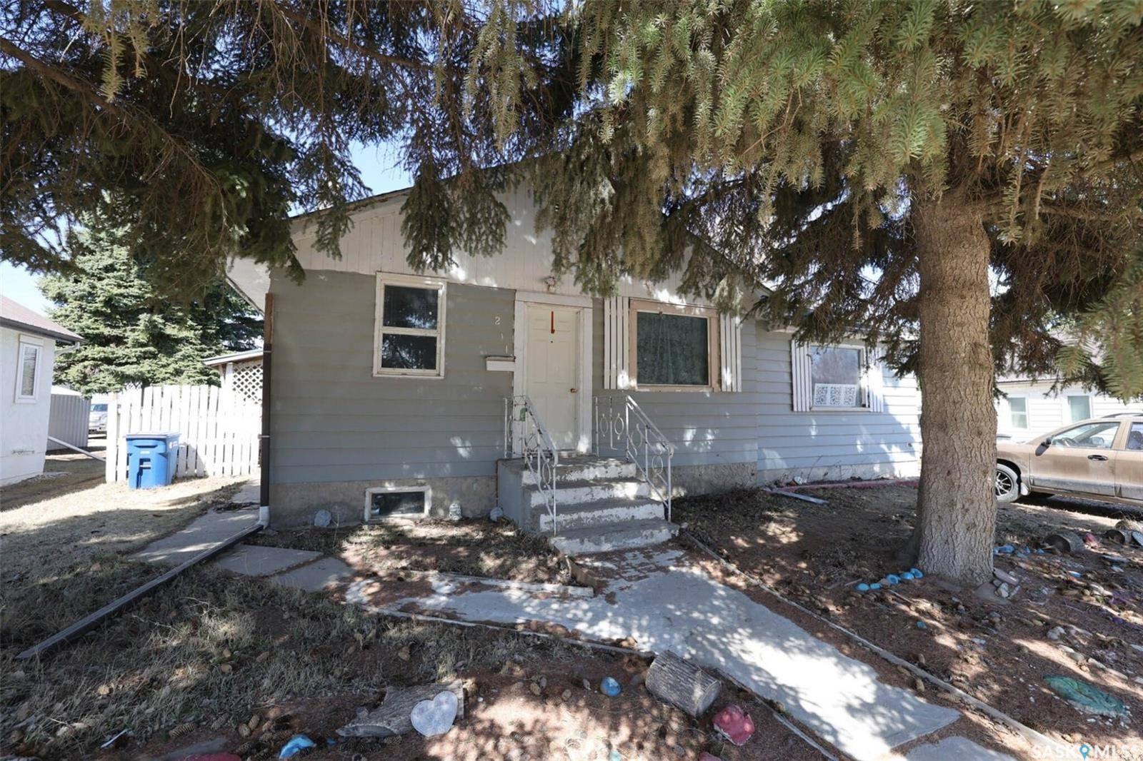 211 Main STREET, Vibank, SK S0G 4Y0
