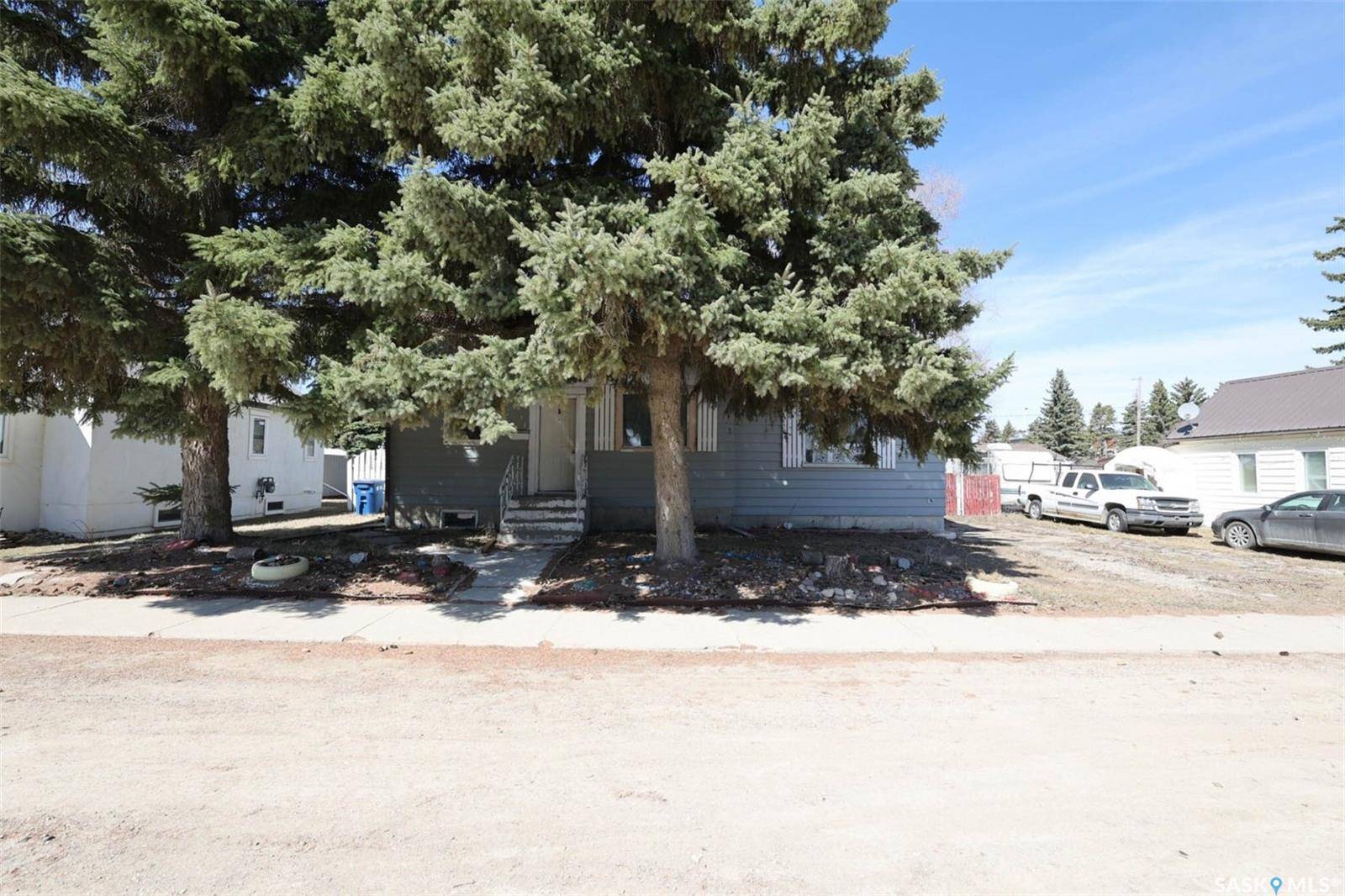 211 Main STREET, Vibank, SK S0G 4Y0