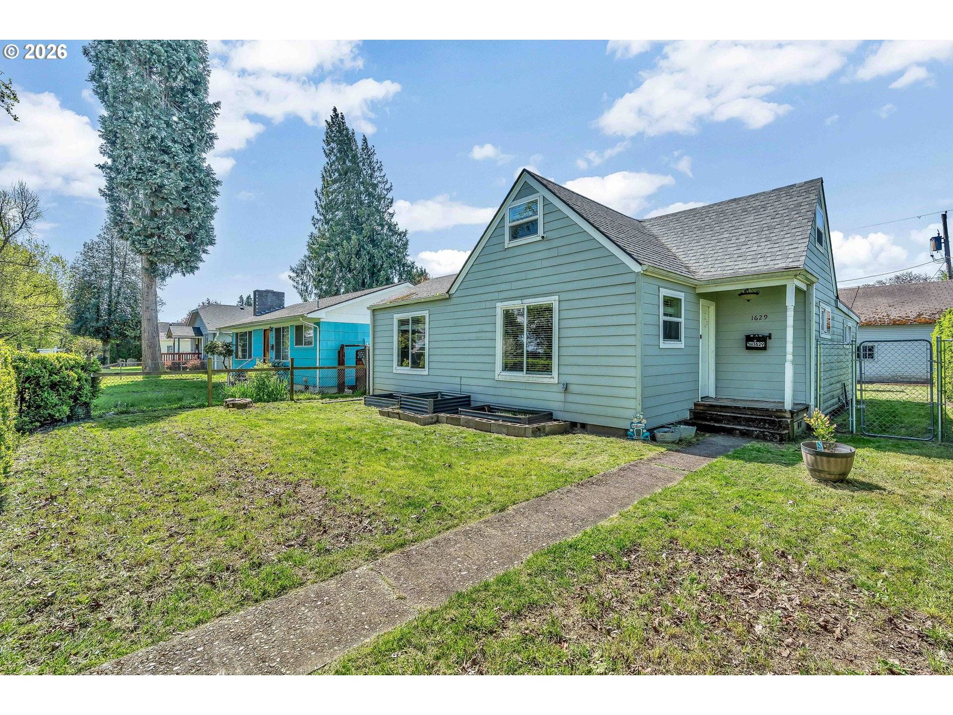 1629 7TH AVE, Longview, WA 98632
