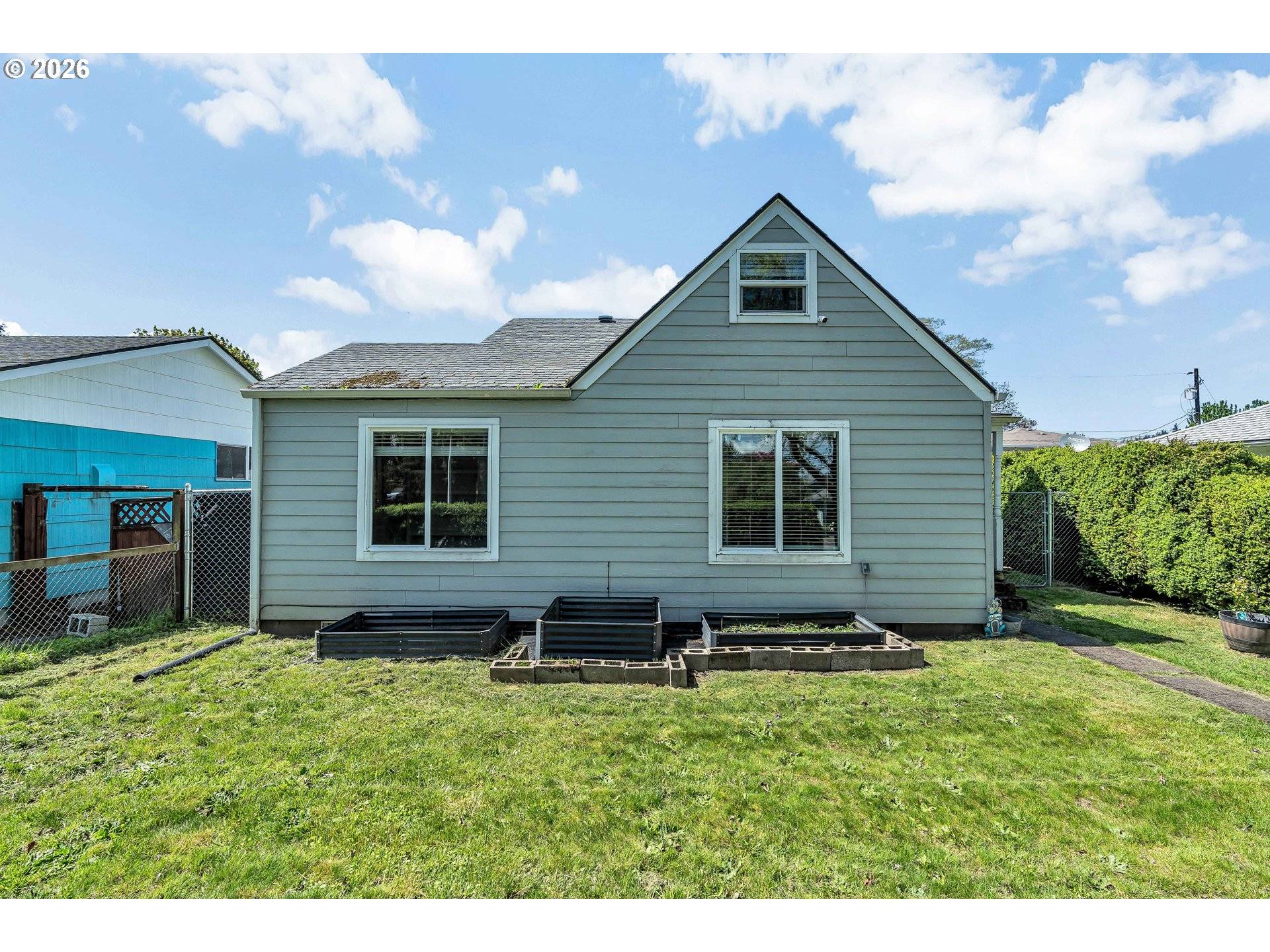 1629 7TH AVE, Longview, WA 98632