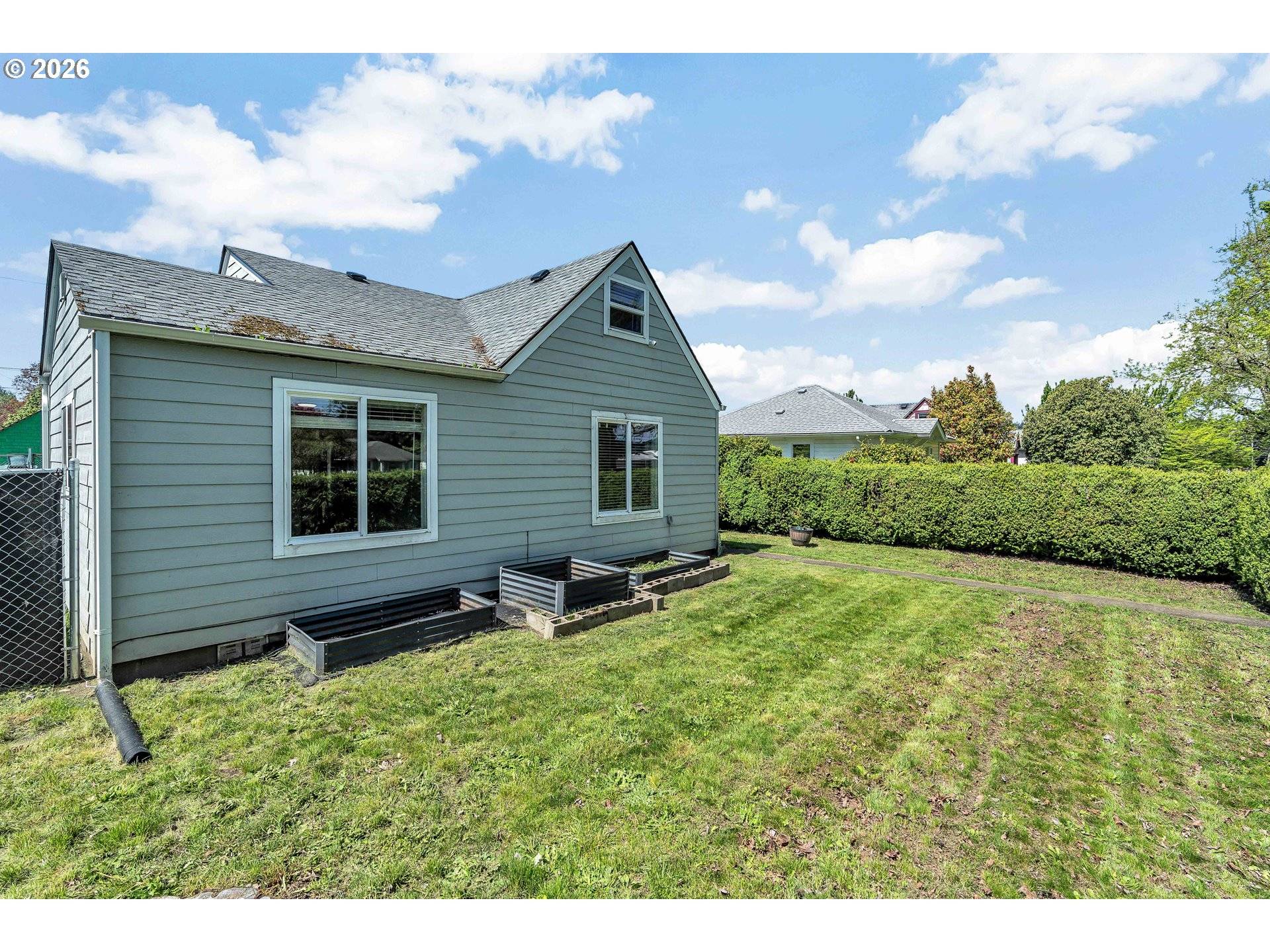 1629 7TH AVE, Longview, WA 98632