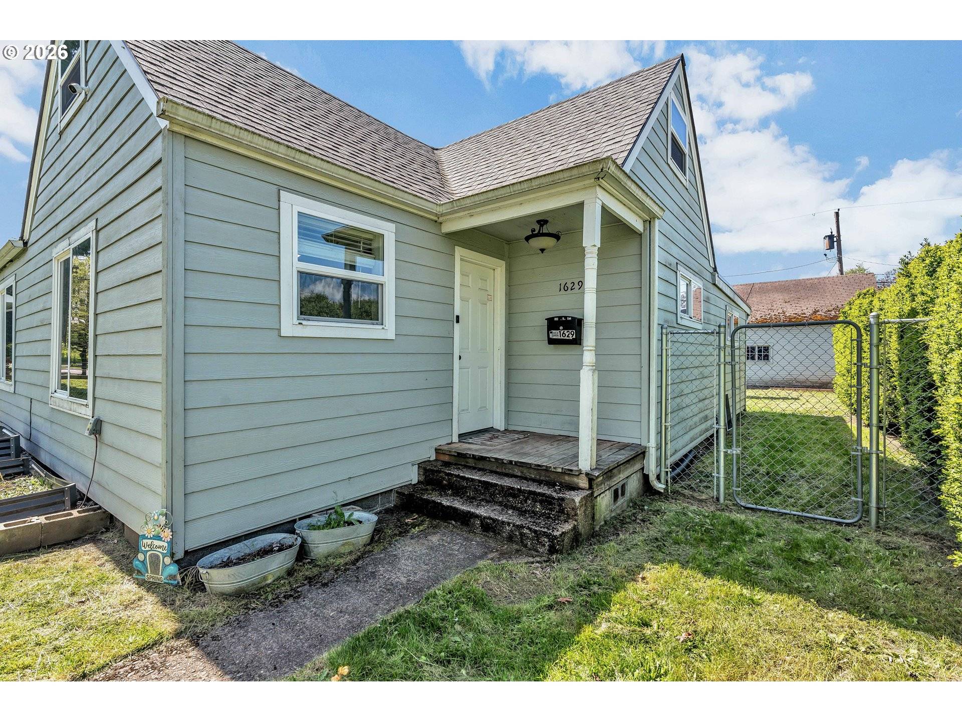 1629 7TH AVE, Longview, WA 98632