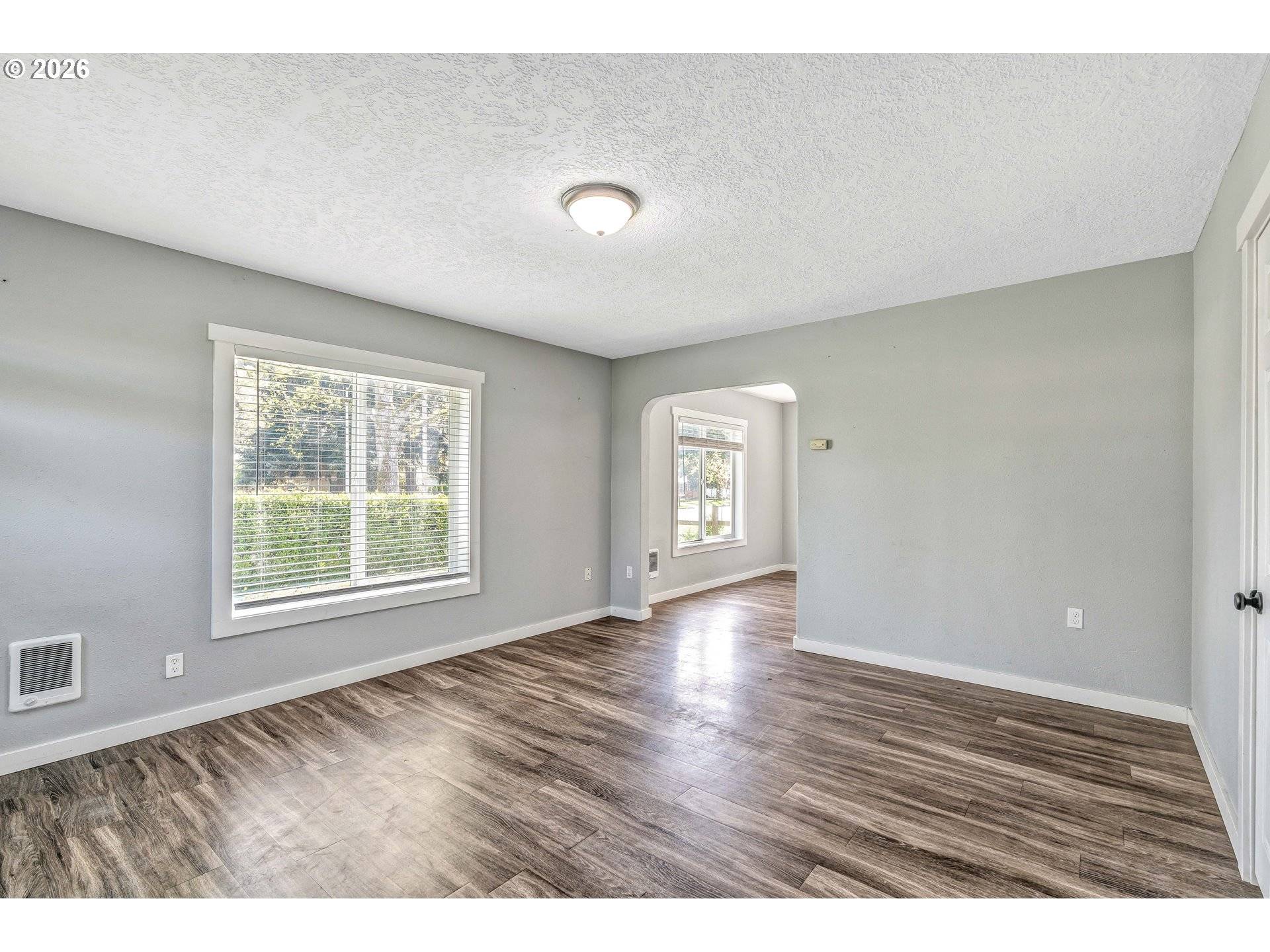 1629 7TH AVE, Longview, WA 98632