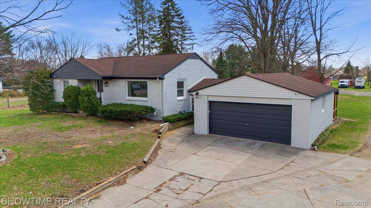13912 22 Mile RD, Shelby Charter Township, MI 48315