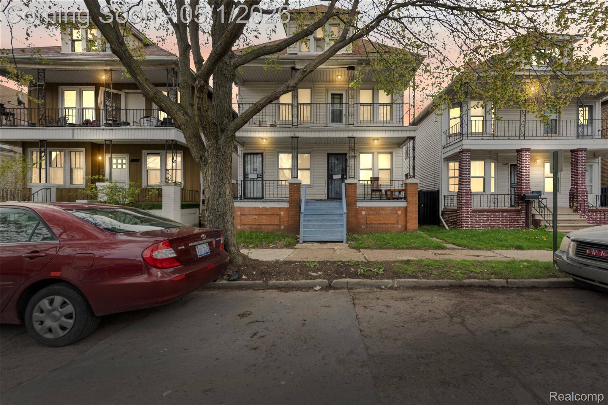 2143 Trowbridge ST, Hamtramckcity_wayne, MI 48212