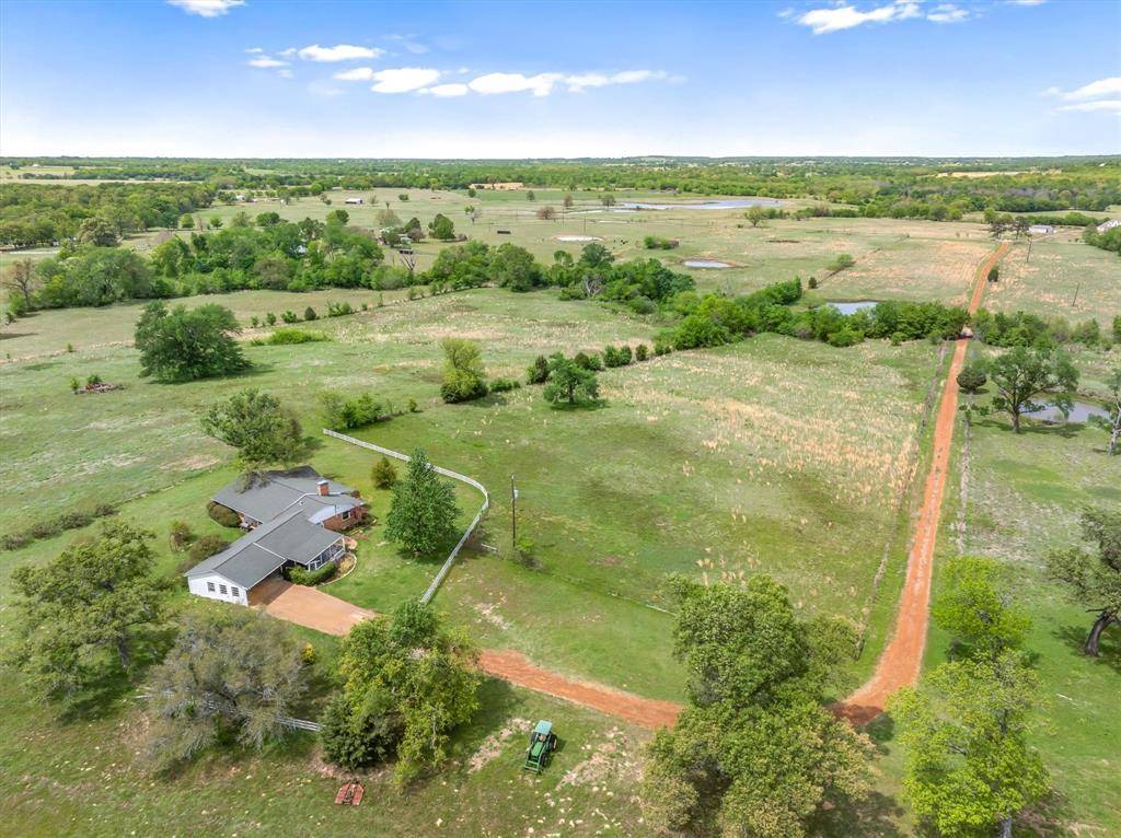 1421 Vz County Road 2319, Canton, TX 75103