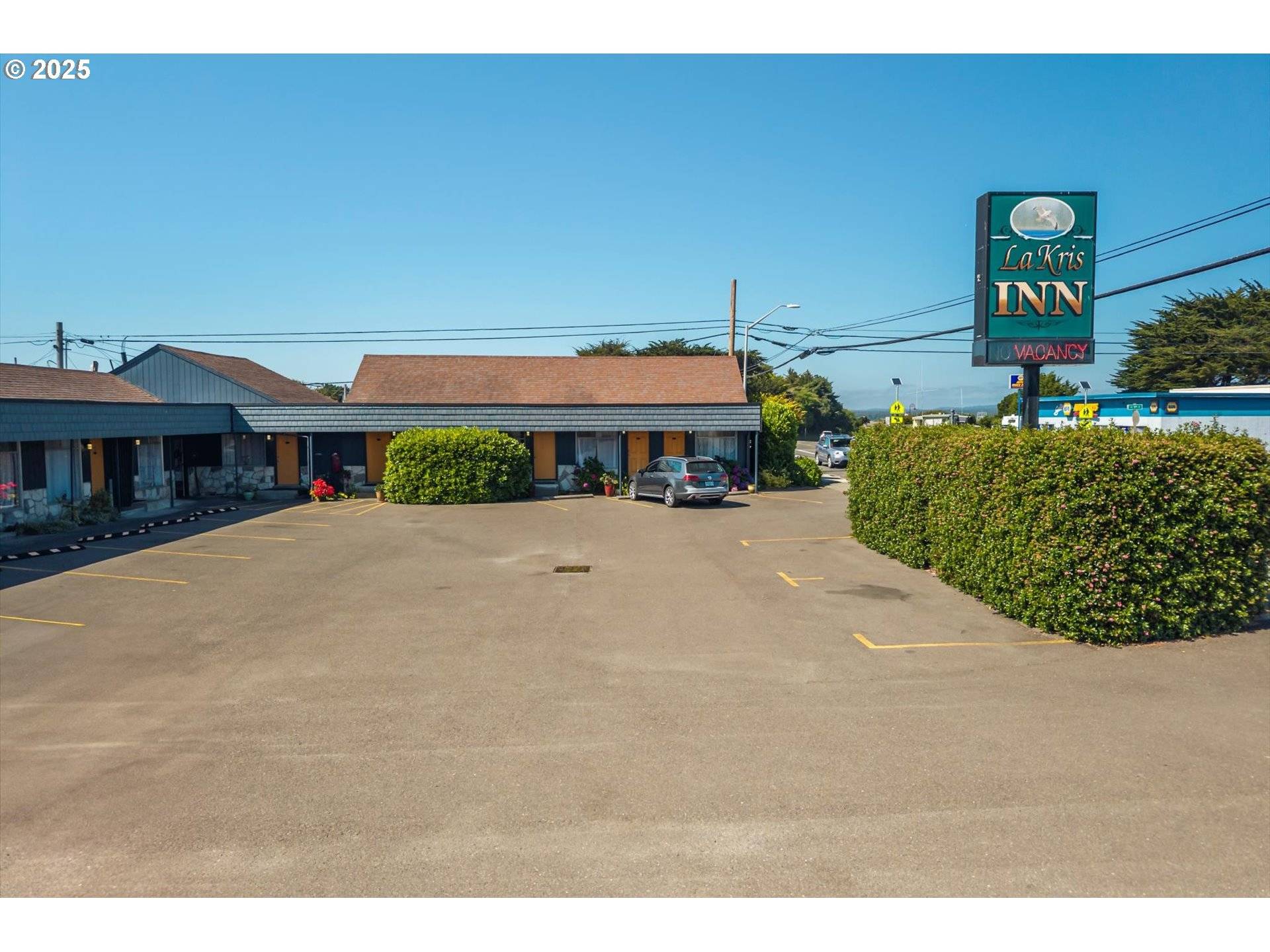 940 OREGON AVE, Bandon, OR 97411