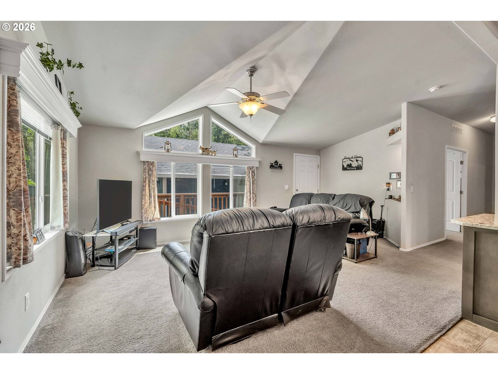 21494 E HIDEAWAY LN, Rhododendron, OR 97049