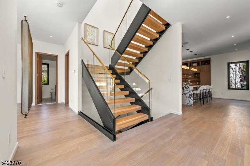 9 Far Brook Dr, Millburn Twp., NJ 07078