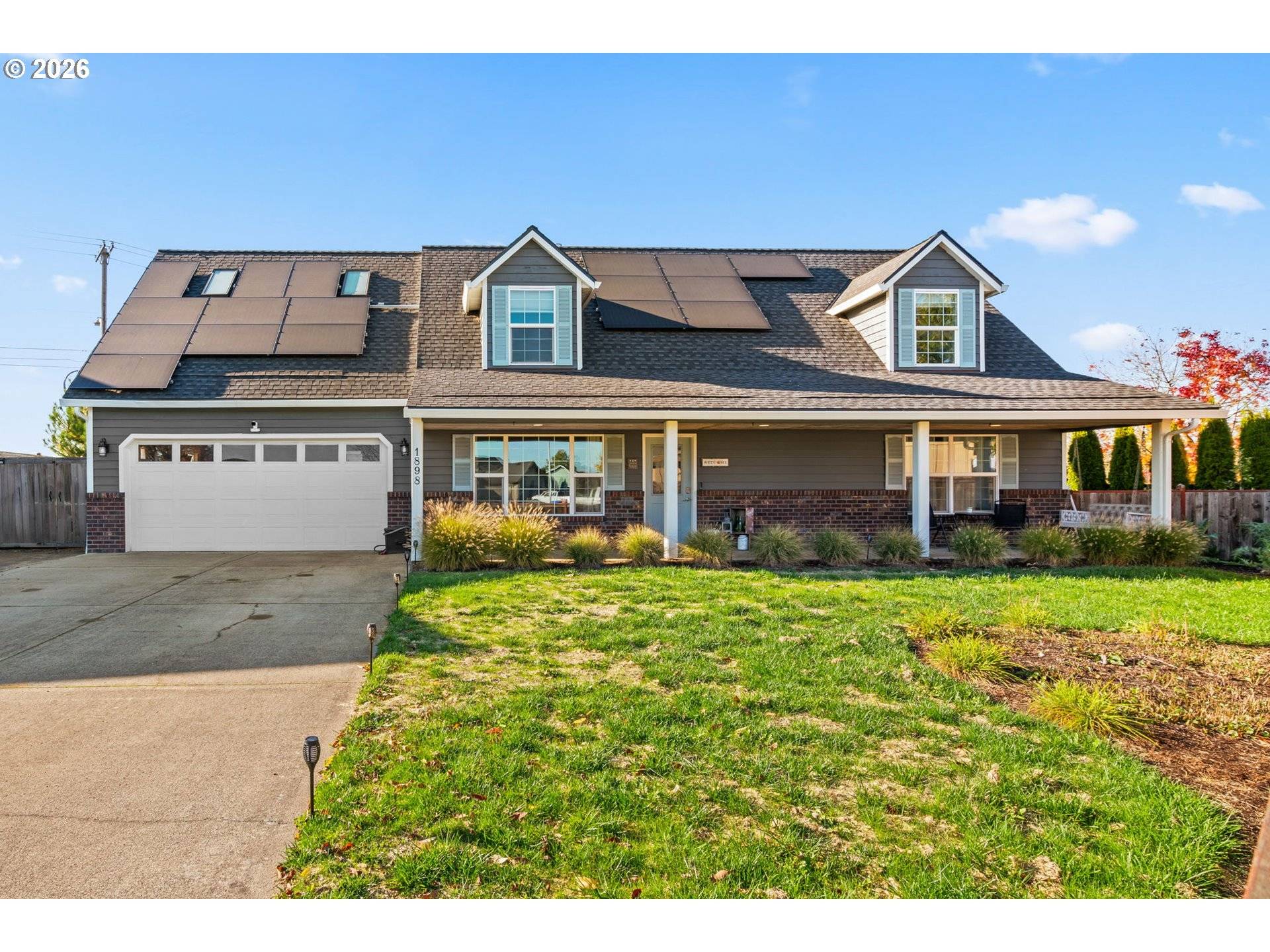 1898 IRON HORSE RD, Eugene, OR 97402