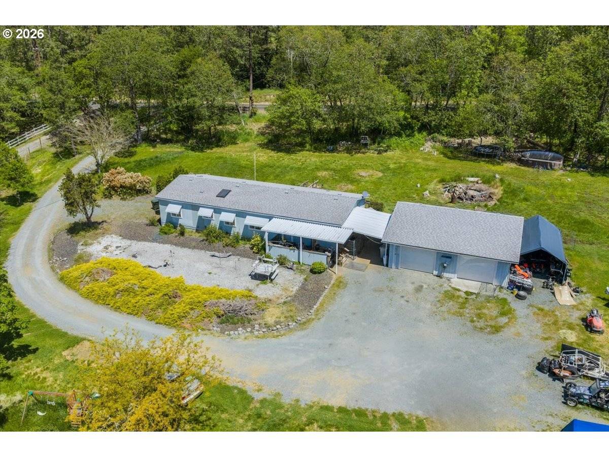 2447 STRINGER GAP RD, Grants Pass, OR 97527