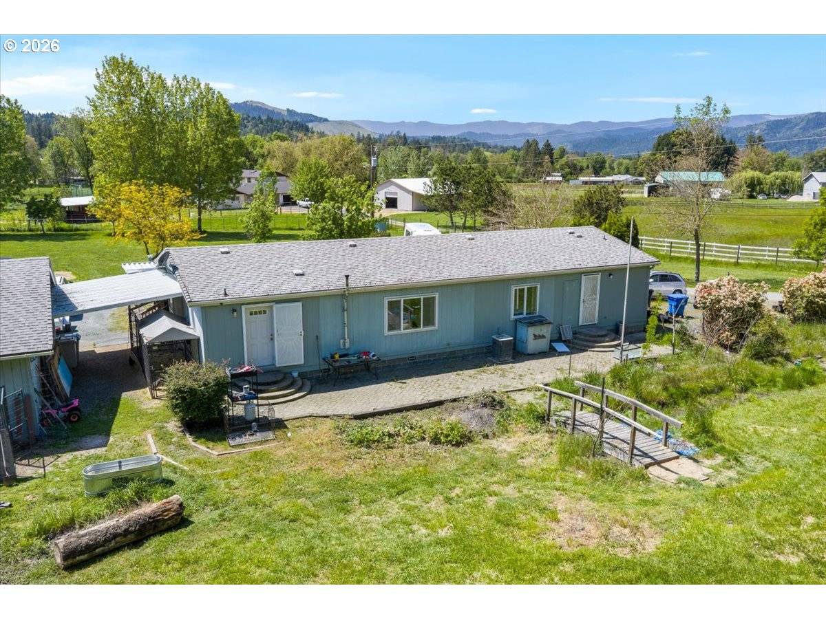 2447 STRINGER GAP RD, Grants Pass, OR 97527
